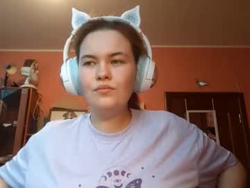 Rickiwellman • new • 19y • Somewhere between Paris lights and Baltic skies — cozy, candlelit, with a playlist of dreams ? • public