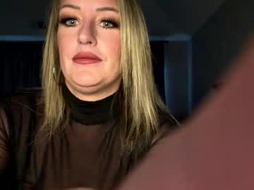 Rileymadison77 • bigboobs • 35y • Next Door • public