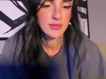 Rileyshiann • sexy • United States • public