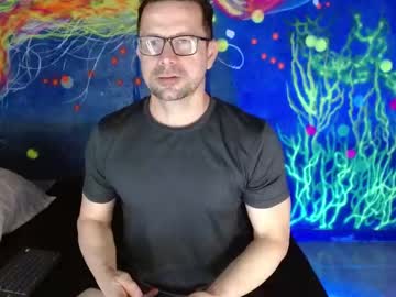 Live cam boy Robert_poison1, 50 yrs – Hot Male Cams