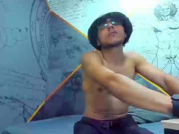 Live cam boy Rocco_stone69, 24 yrs – Hot Male Cams