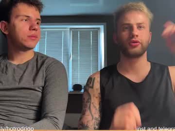 Live cam boy Rodrigoveira, 22 yrs – Hot Male Cams