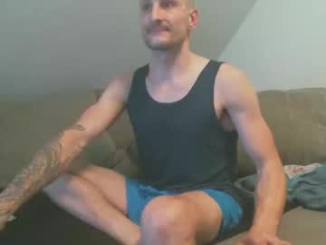 ronnypotti34 - Live Cam Model Online on Ted's Cam Directory