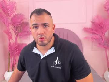 Live cam boy Ronnyruso – Hot Male Cams