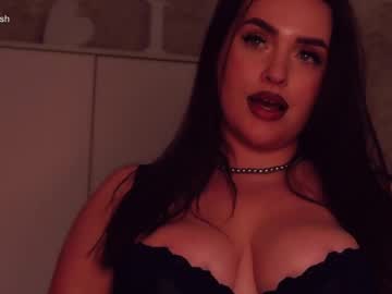 Rosaliefetish • bbw • 26y • Romania • public