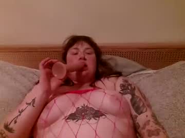 Roseypeaches96 • puffypussy29y • New York, New York • public