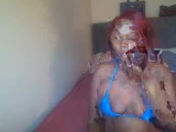 Royalty Muhla • feet • 0y • Miami fl • public