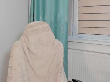 Ruby Blaze77 • findom • 23y • Greece • public