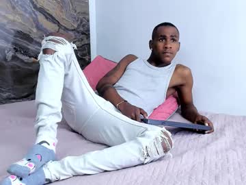 Live cam boy Runnyx_09, 22 yrs – Hot Male Cams