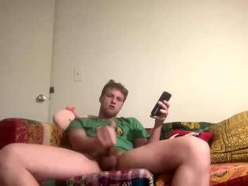 Ryantugs24 • hung • 0y • Michigan, United States • public