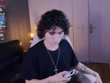 Live cam boy Rylanstone – Hot Male Cams