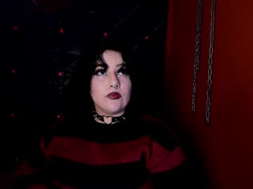 Sabbathsinclair • mistress • 25y • In your thoughts • public