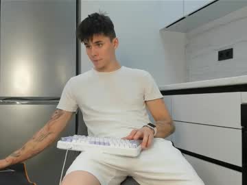 Live cam boy Sairyeks, 19 yrs – Hot Male Cams