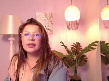 Sakuraa 24 • glasses • 99y • Colombia • public