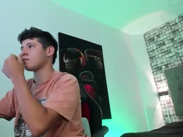 Live cam boy Santi_bridge, 20 yrs – Hot Male Cams