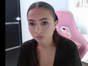 Sara 160 • smalltits • 19y • Colombia • public