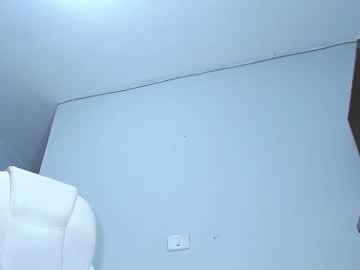 Sara Y Rauw • squirt • 0y • Medellín • public