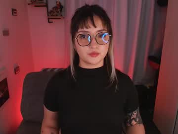 Sarah Cuteeyes • nonude • 23y • Bogota D.C., Colombia • public