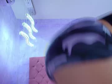 sarahmiilers_ - Live Cam Model Online on Ted's Cam Directory