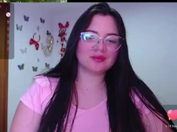 Sarahros1 • lovense • 24y • Your heart <3 • public