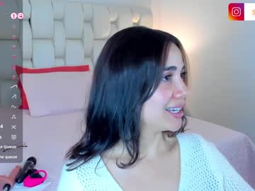 Saraospinna • latina • 22y • colombia • away