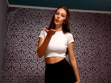 Sary Vibe • lovense • 18y • France, Marseille • public