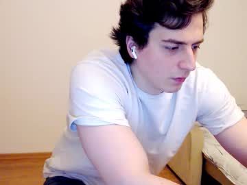 Sasha Calvin • hairy • 99y • I think I'm from space !) • public