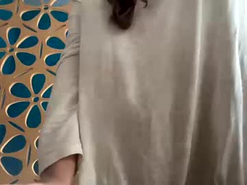 Live Milf Sassylilah, 31 yrs – Hot Milf Cams