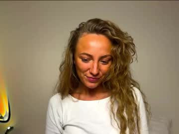 Say Loveyou • blonde • 27y • Your mind • public