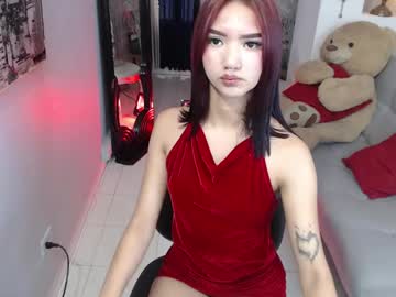 Scarlett Blackwood • squirt • 19y • Colombia ? • public