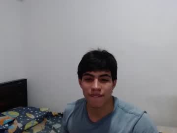 Scoot2115 • muscular • 0y • Colombia • public