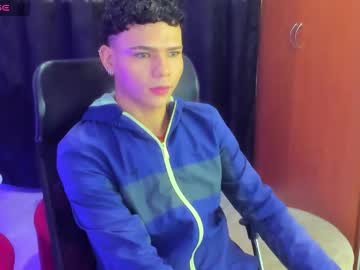 Live cam boy Secret_justin, 18 yrs – Hot Male Cams