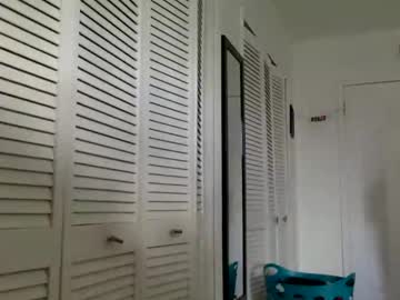 Selenapowe • skinny • 23y • United States • public