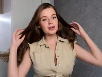 Selfish Ashley • 18 • 27y • space • public