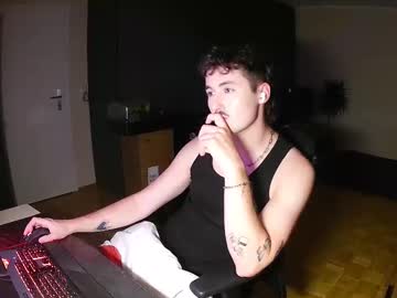 Live cam boy Seneryacin, 20 yrs – Hot Male Cams