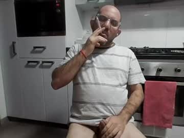 Sergioruzafa80 • smoke • 45y • Peru • public