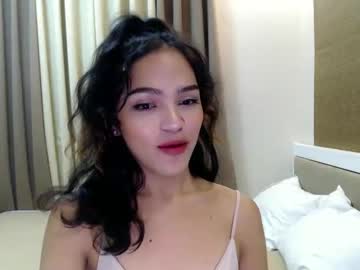 Servicedoll18 • christmas • 22y • Davao, Philippines • public