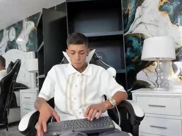 Live cam boy Sex_drop, 18 yrs – Hot Male Cams