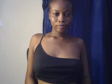 Sexxy Pearl • new • 19y • uk • public