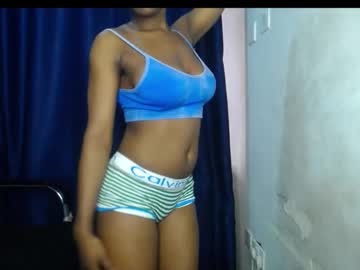 Sexy Musclegirl • slave • 21y • turkey • public