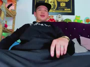 Sexys23 Hot • bigcock • 28y • Bogota D.C., Colombia • public