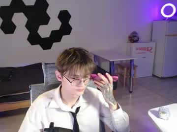 Live cam boy Shiromy_, 19 yrs – Hot Male Cams