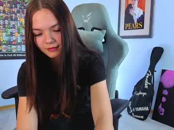 Sia Shine • 18 • 18y • Serbia • public