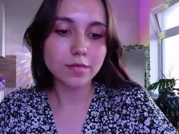 Silicia Lu live cam profile photo — HD — sph — age 22 — Moneyland