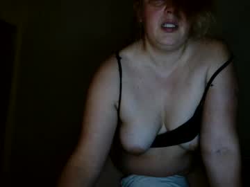 Silvess333 • pregnant • 36y • chaturbate • public