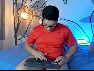 Simon Colt • chubby • 24y • Corea • public