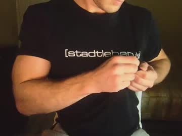 Simply Adrian96 • muscles • 29y • Europe • public