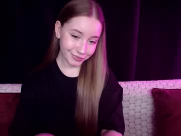 Sindiwatsoon • bigboobs • 21y • This will be my secret. • public