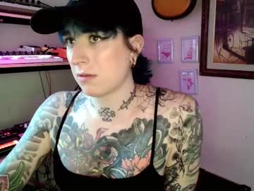 Sissyslut4201 • fuckmachine • 31y • your basement • public