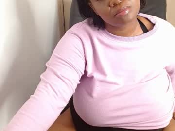 Skarletsexy • lushcontrol • 30y • .... • public